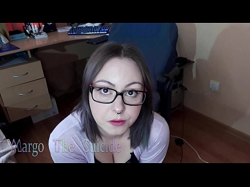 ❤️ Seksikas prillidega tüdruk imeb dildot sügavalt kaamera ette ️❌ Kaunis porno at et.trysex.ru ﹏